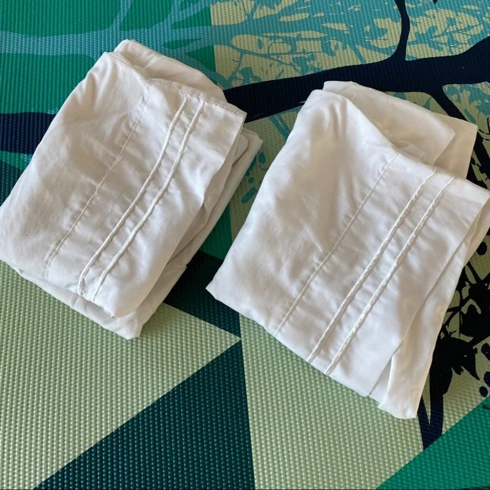 Pack of 2 pillow cases Super Soft White Cotton Ble‎